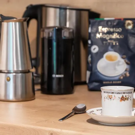 아파트 Na Oblacku