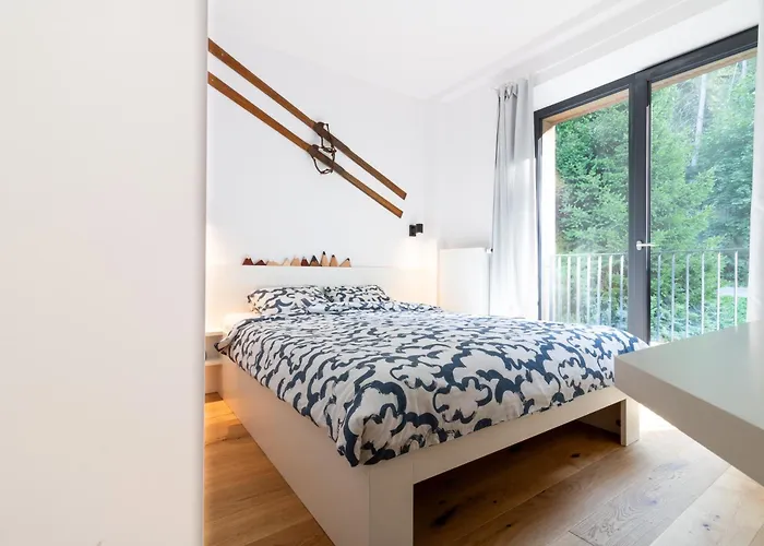 아파트 Na Oblacku